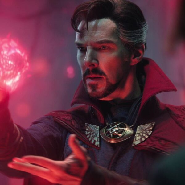 Doctor Strange and Constantine Officially Meet In Marvel and DC’s Next Multiverse Event