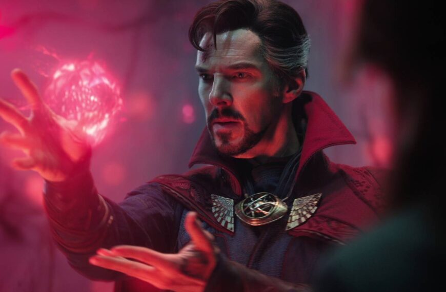 Doctor Strange and Constantine Officially Meet In Marvel and DC’s Next Multiverse Event